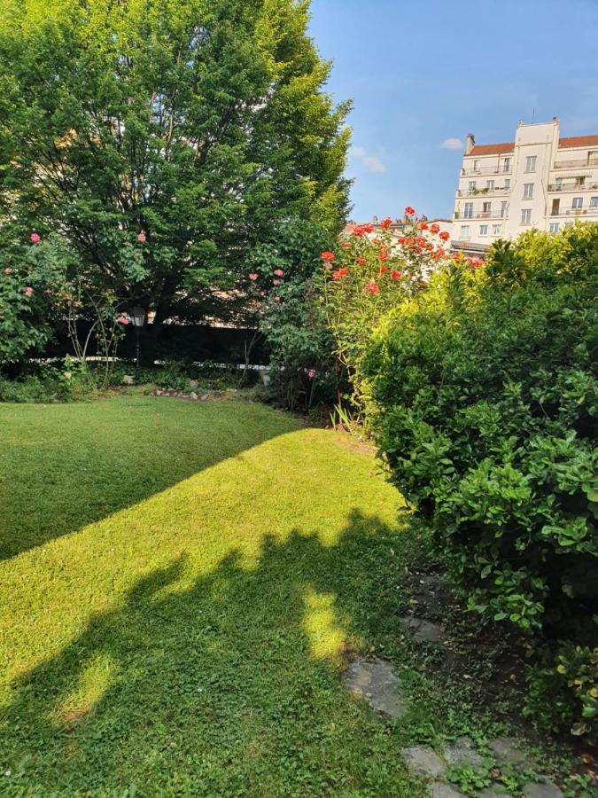 La Romantique Párizs Kültér fotó